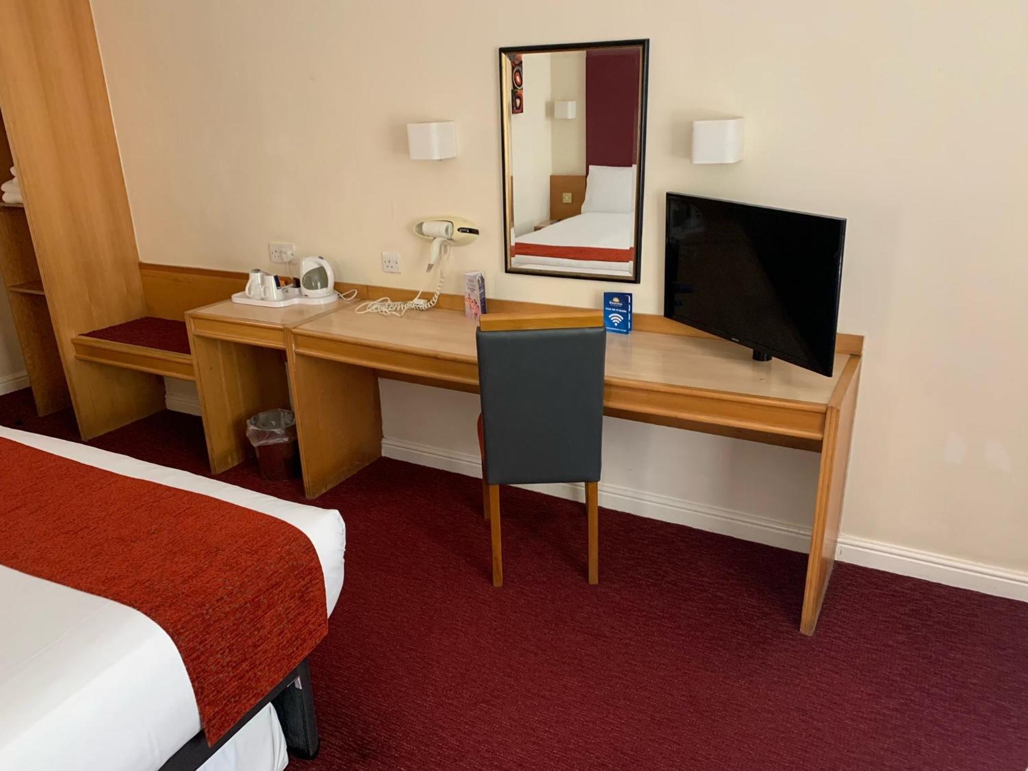 Chilworth  Days Inn Southampton Rownhams חדר תמונה