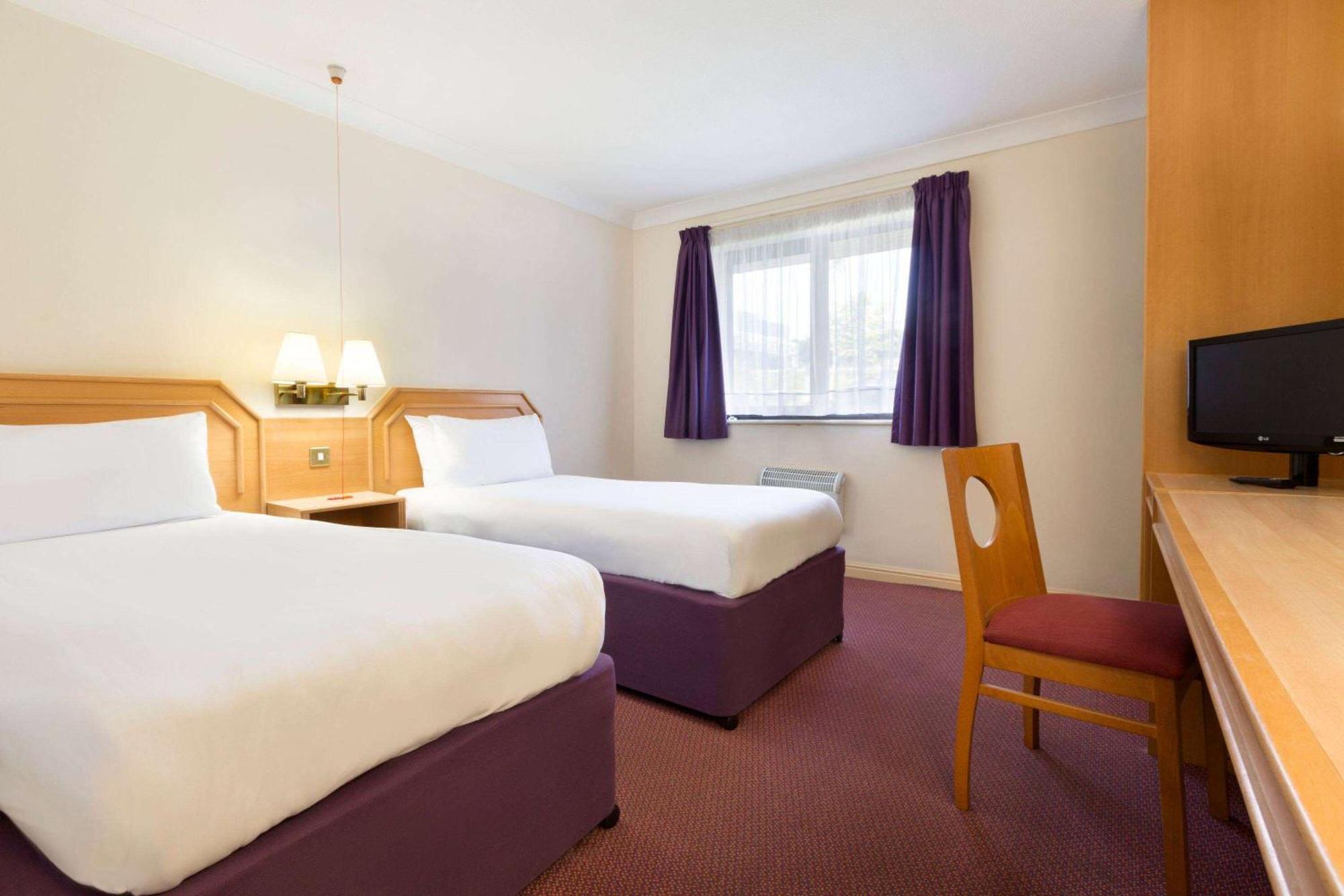 Chilworth  Days Inn Southampton Rownhams מראה חיצוני תמונה