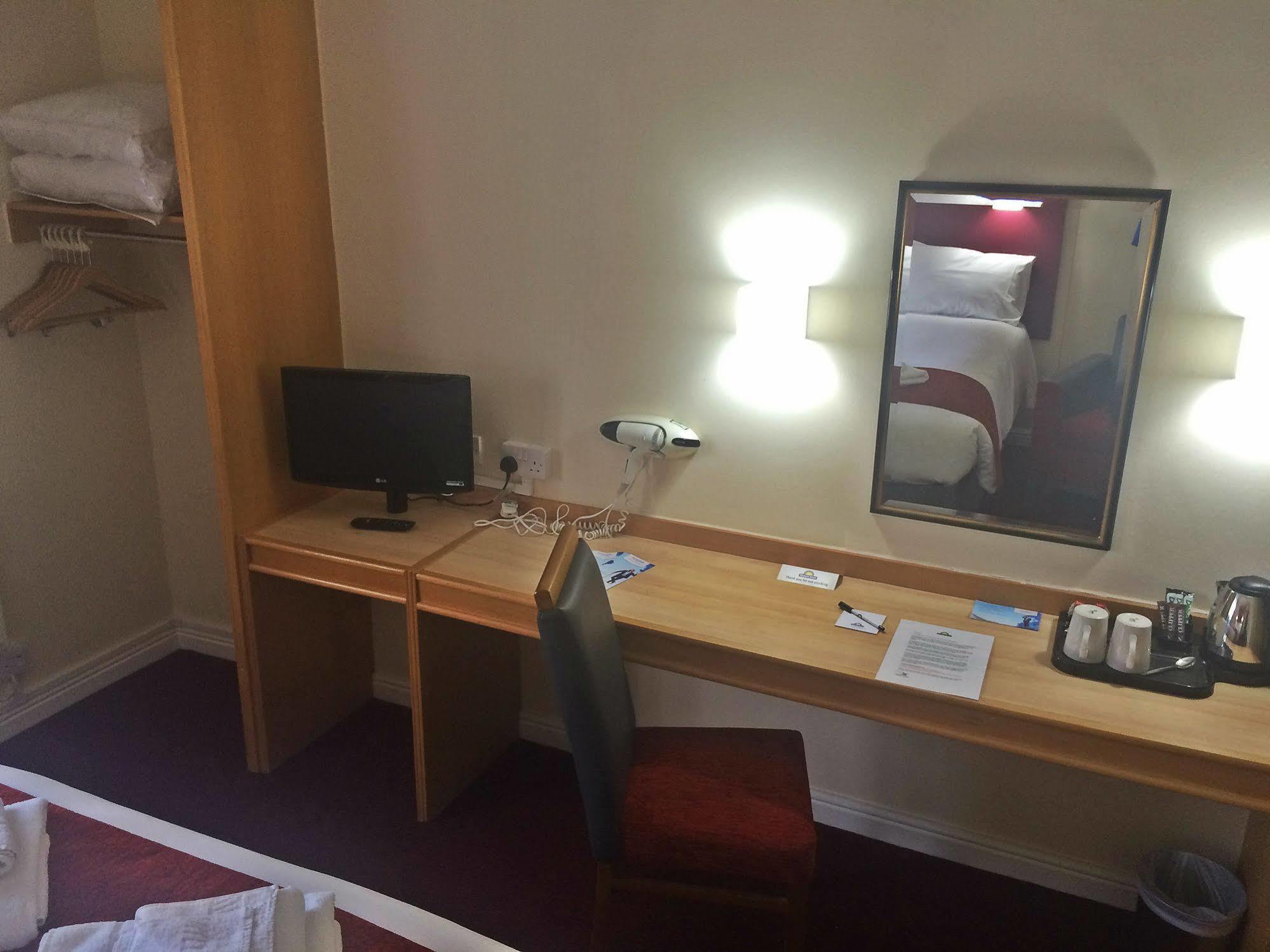 Chilworth  Days Inn Southampton Rownhams מראה חיצוני תמונה